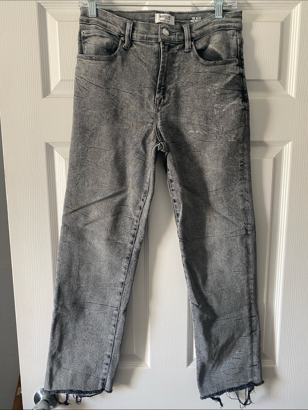 Kensie Gray Straight-Leg Jeans with Raw Hem